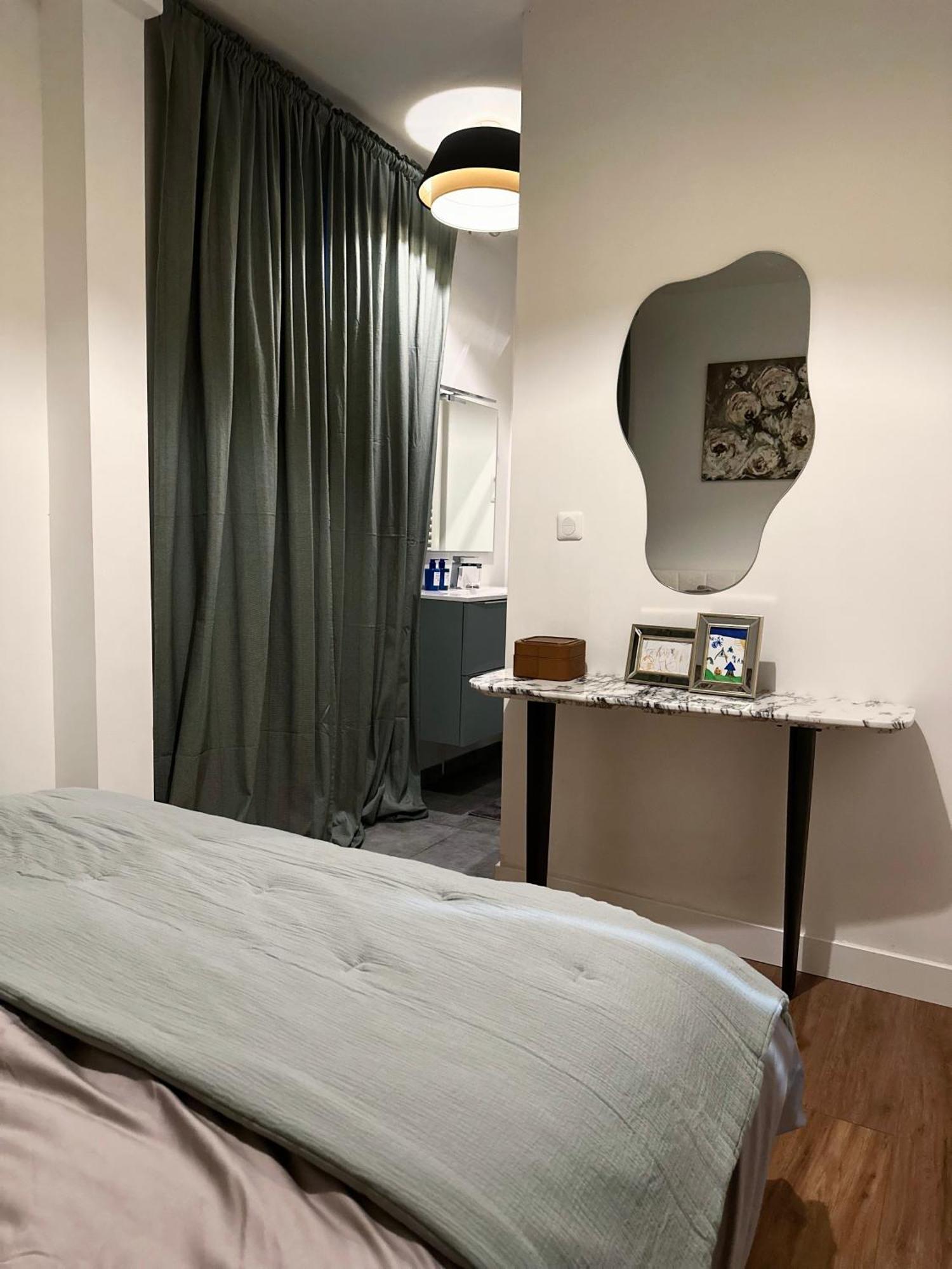 Apartmán Eze Roc Exteriér fotografie